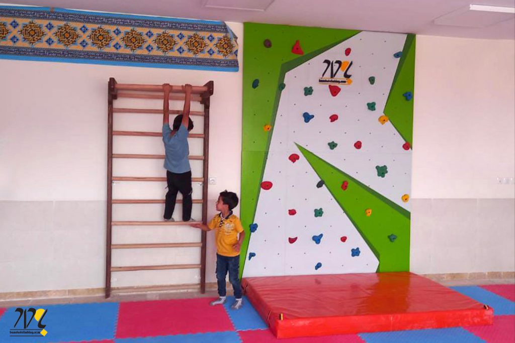 دیواره سنگنوردی مدرسه حضرت مریم نائین